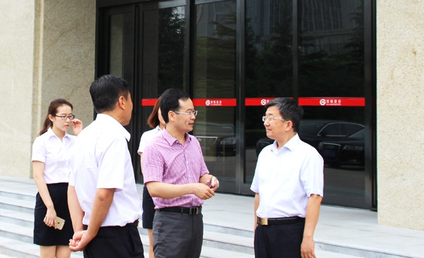 河南省商務廳副廳長張雷明蒞臨鄭鍋調(diào)研